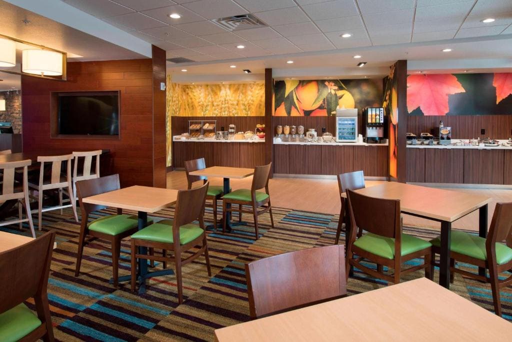 Fairfield Inn & Suites by Marriott Scottsbluff - View 3