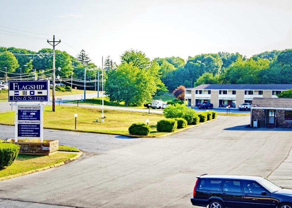 Flagship Inn & Suites - View 5