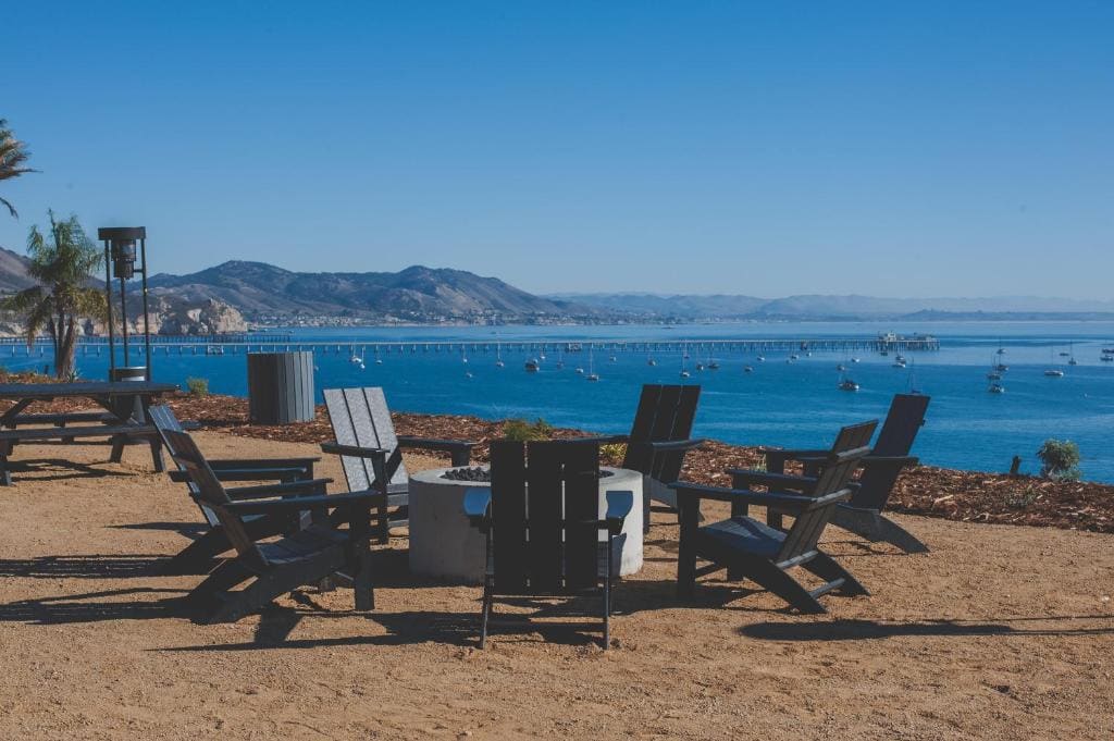 Flying Flags Avila Beach - View 4