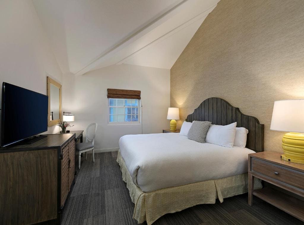 Fogcatcher Inn - View 2