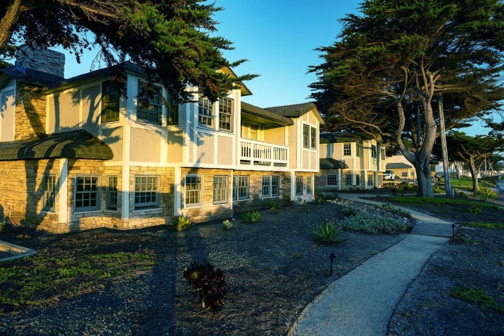 Fogcatcher Inn - Main view