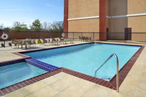 Four Points by Sheraton Houston Hobby Airport - View 5