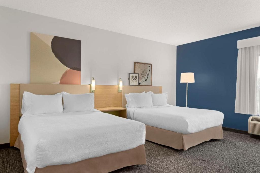 Spark By Hilton Newcomerstown - View 6