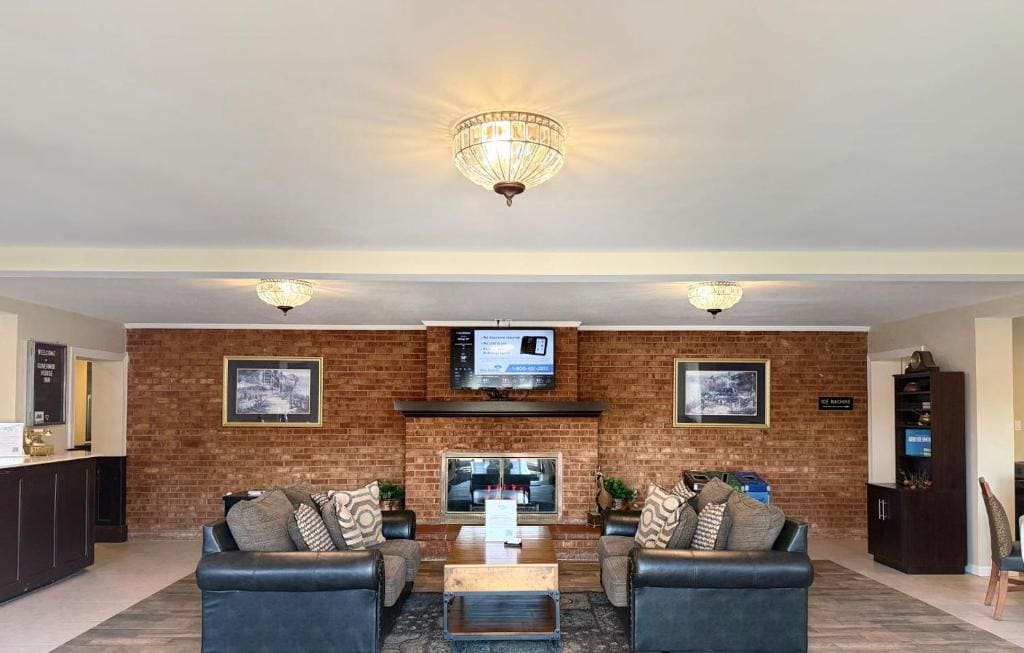 Governor House Inn Arlington/Falls Church - View 3