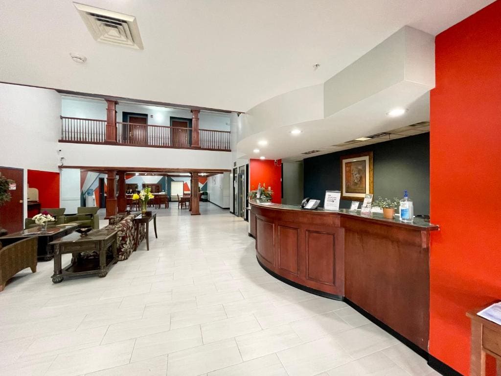 Grand Vista Hotel & Suites - View 4