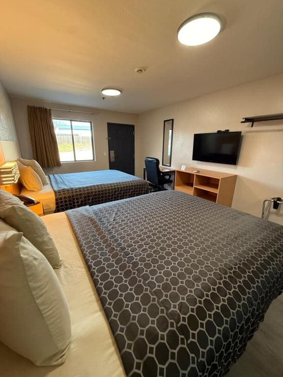 Americas Best Value Inn Ponca City - View 7