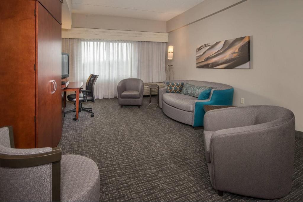 Courtyard by Marriott Hagerstown - View 6