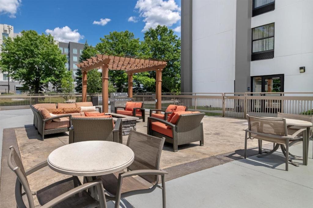 Hampton Inn Albany-Wolf Road - View 5