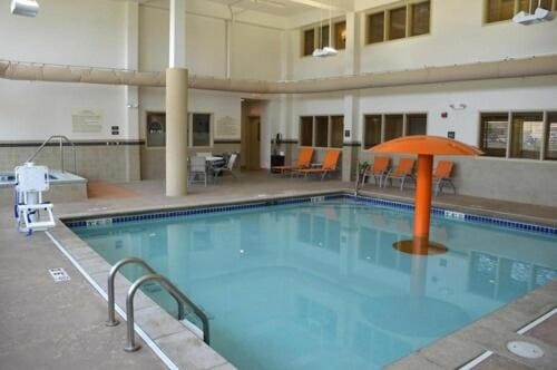 Hampton Inn & Suites Jamestown - View 3