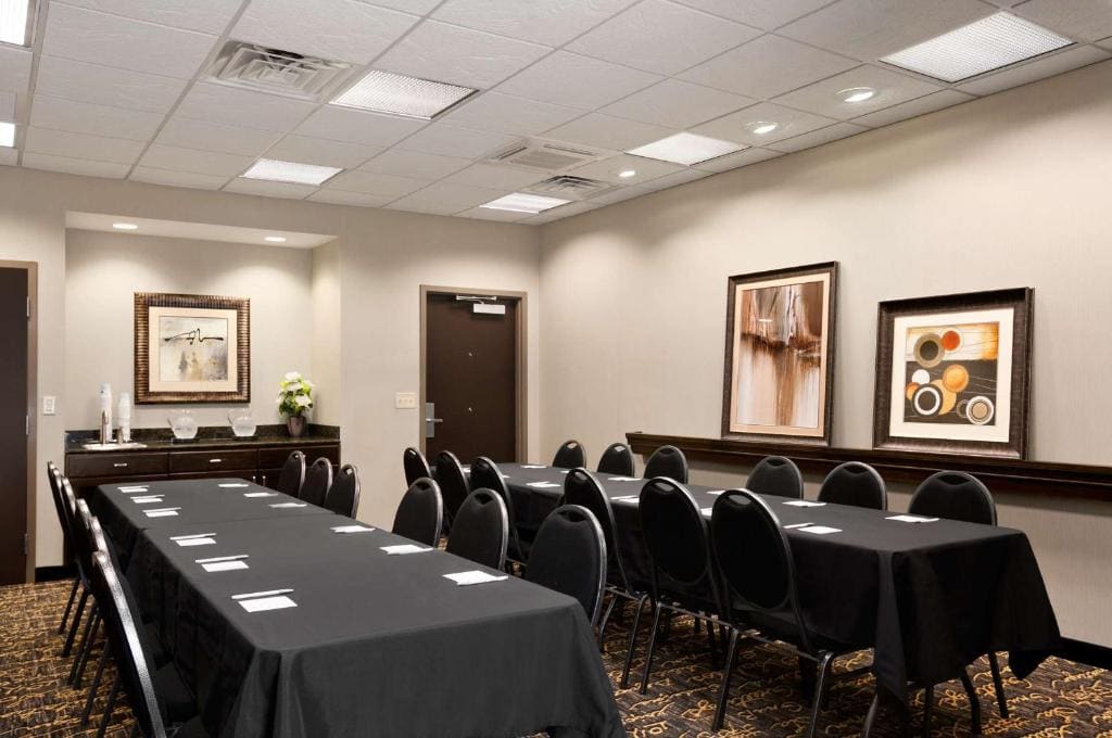 Hampton Inn & Suites - Mansfield - View 5