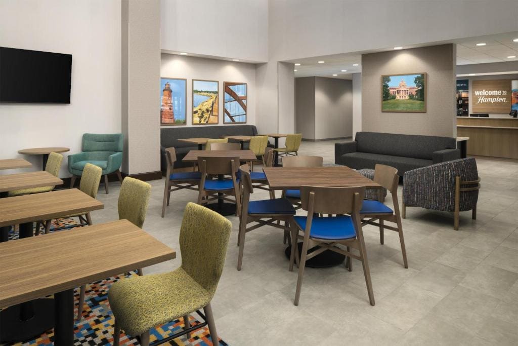 Hampton Inn & Suites Rochester/Henrietta - View 4