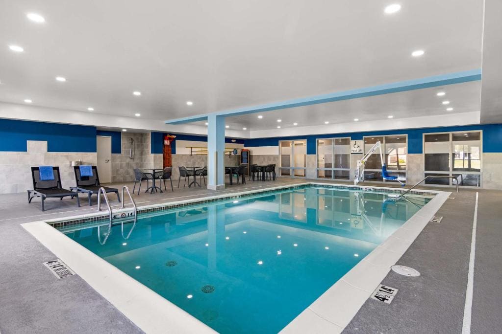 Hampton Inn & Suites Schererville - View 3