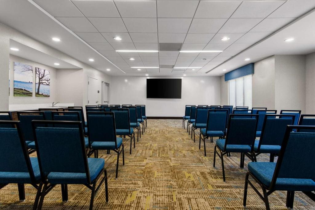 Hampton Inn & Suites Schererville - View 4
