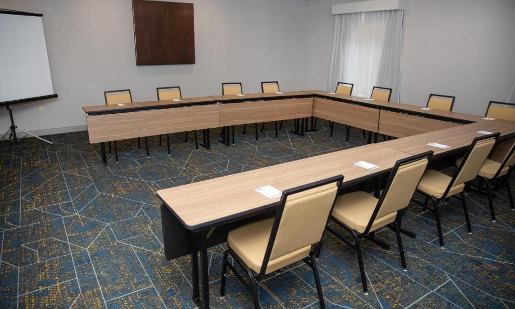 Hampton Inn & Suites Williamsport - Faxon Exit - View 6