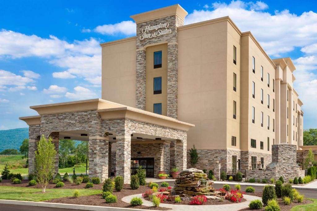 Hampton Inn & Suites Williamsport - Faxon Exit - Main view