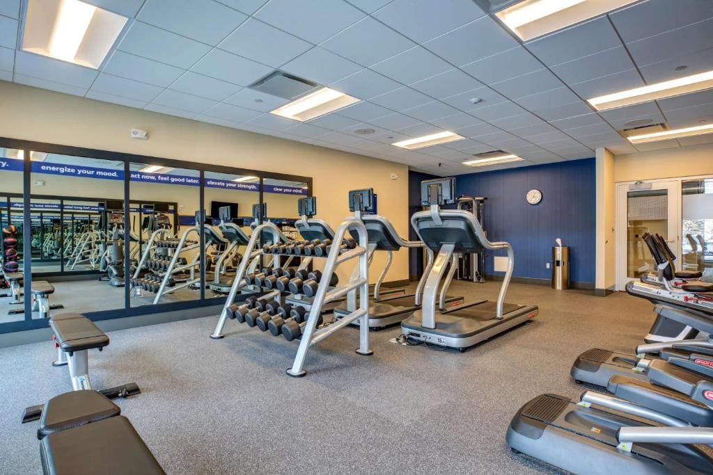 Hampton Inn & Suites Boston/Waltham - View 6