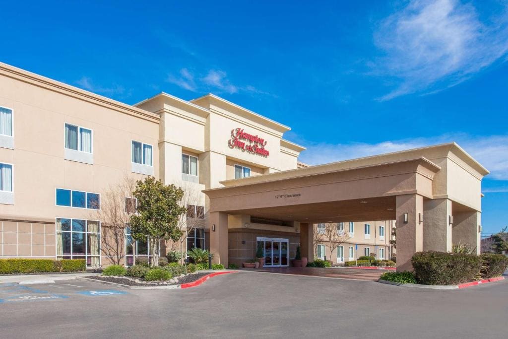Hampton Inn and Suites Merced - Main view