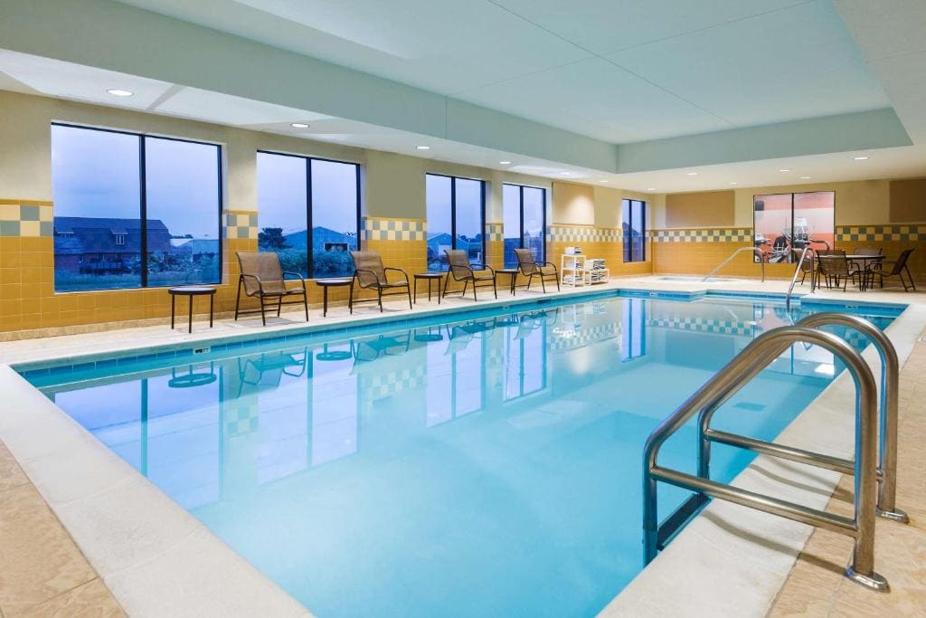 Hampton Inn and Suites Peoria at Grand Prairie - View 3