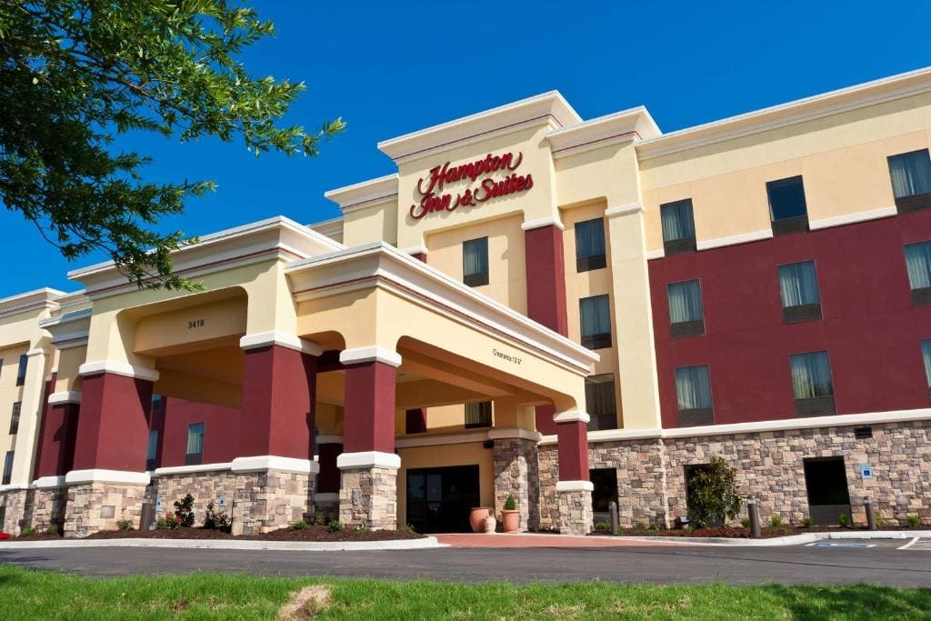 Hampton Inn and Suites Tulsa Central - Main view