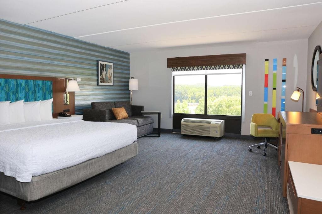 Hampton Inn Atlanta-Canton - View 6