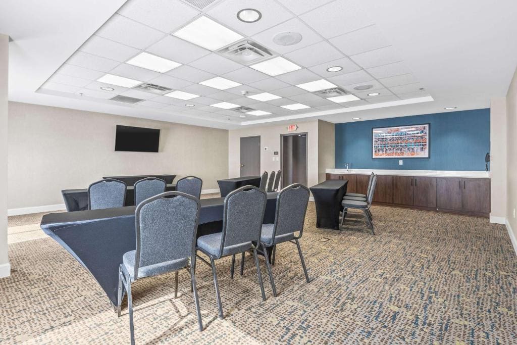 Hampton Inn Columbus-North - View 5