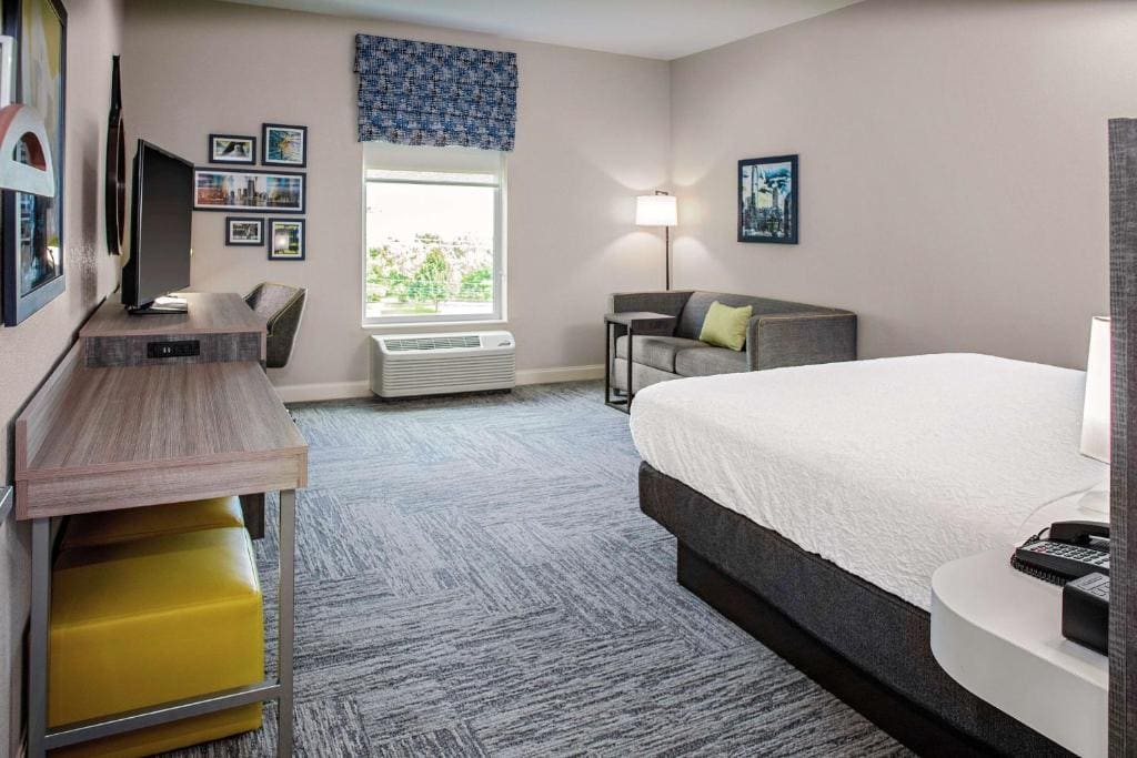 Hampton Inn Cranbury - View 7