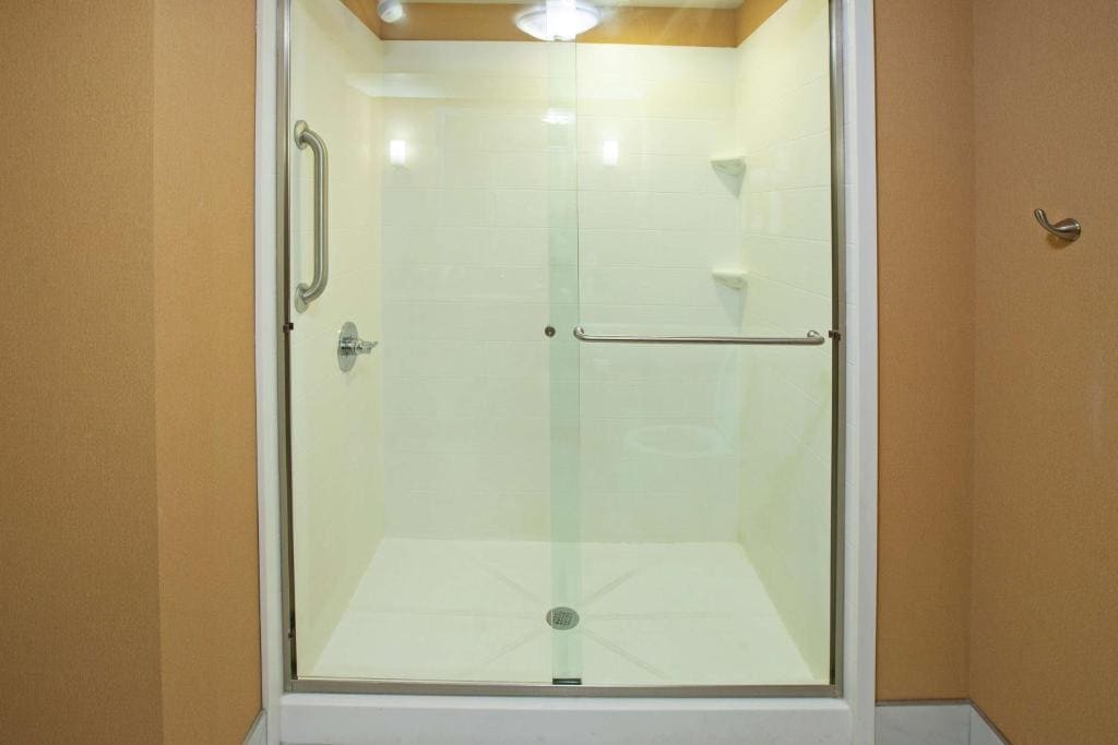 Hampton Inn Elizabethtown - View 5
