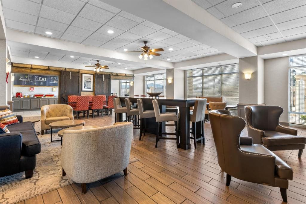 Hampton Inn Guntersville - View 4