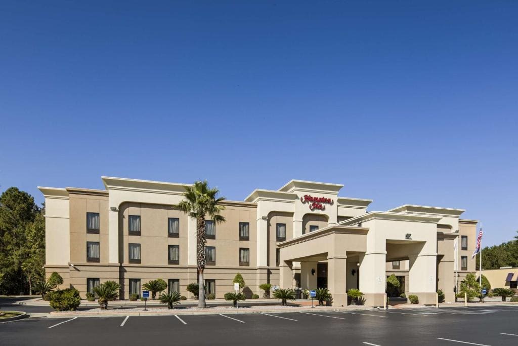 Hampton Inn Hinesville - View 5
