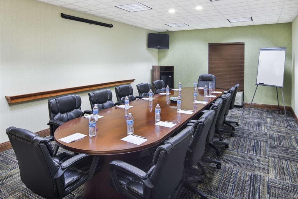 Hampton Inn Hinesville - View 4