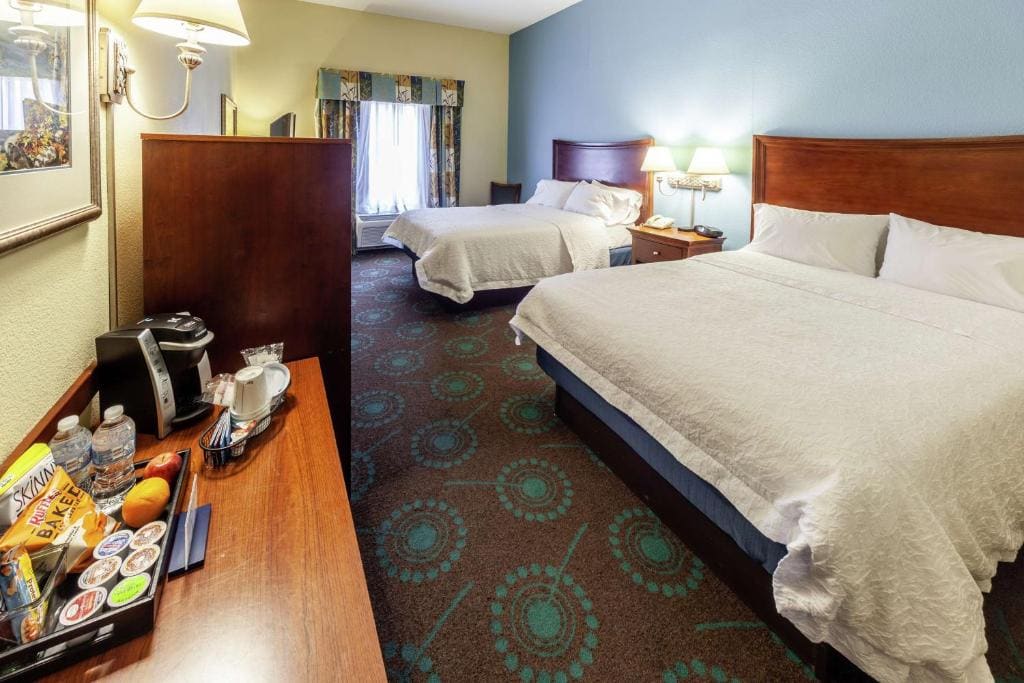 Hampton Inn Inwood - View 6