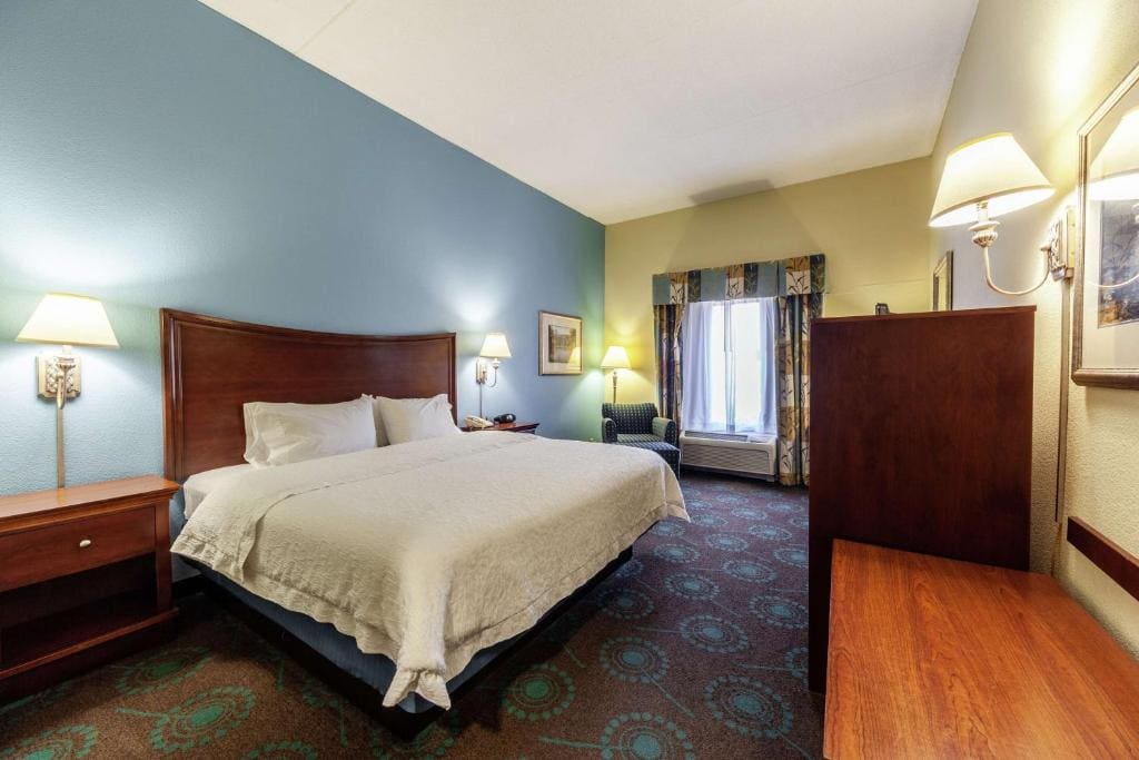 Hampton Inn Inwood - View 2