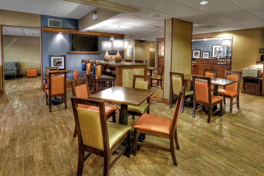 Hampton Inn Jonesville/Elkin - View 4
