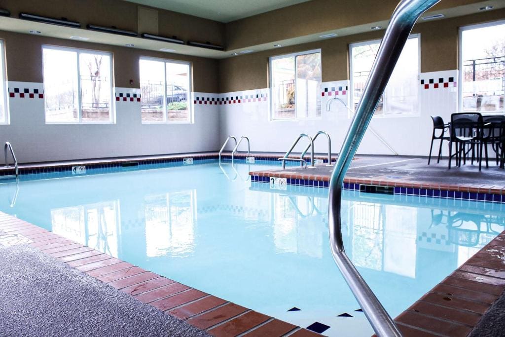 Hampton Inn Oxford-West - View 5