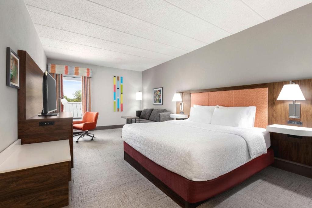 Hampton Inn Quakertown - View 2