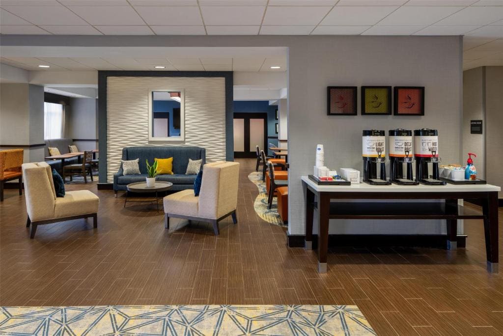 Hampton Inn Seneca Falls - View 4