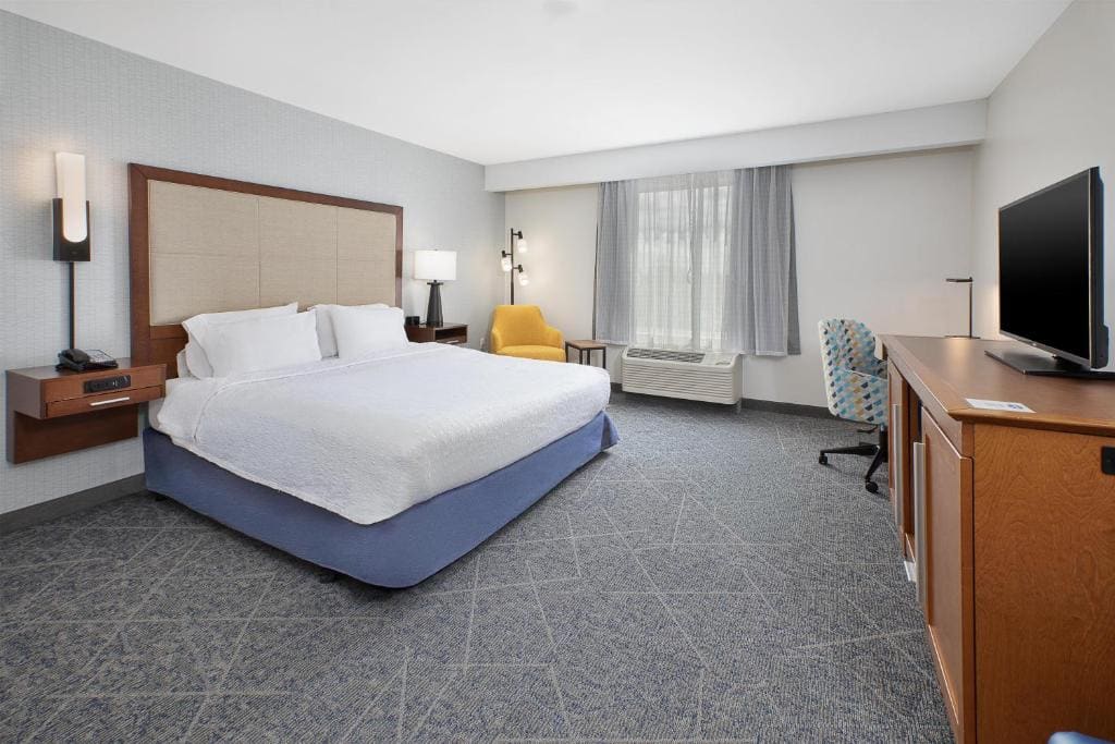 Hampton Inn by Hilton West Bloomfield Novi - View 2
