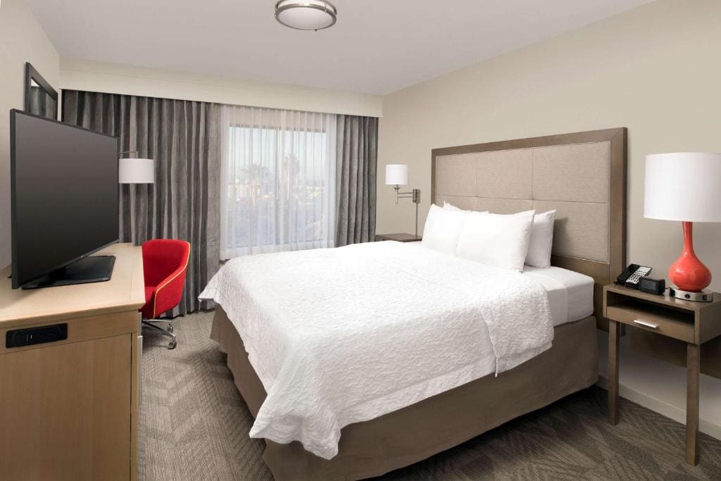 Hampton Inn & Suites Anaheim Garden Grove - View 6