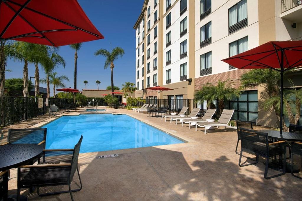 Hampton Inn & Suites Anaheim Garden Grove - View 4