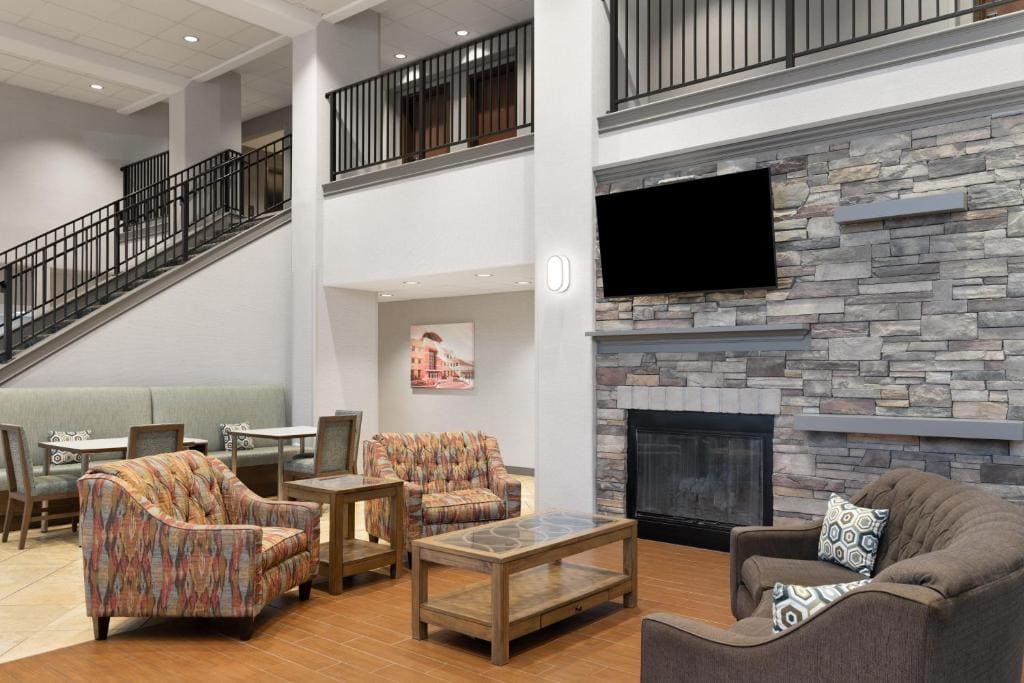 Hampton Inn & Suites Boise-Meridian - View 5