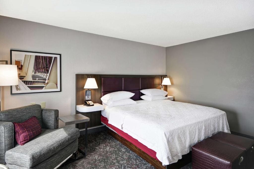Hampton Inn & Suites Columbus-Easton Area - View 2