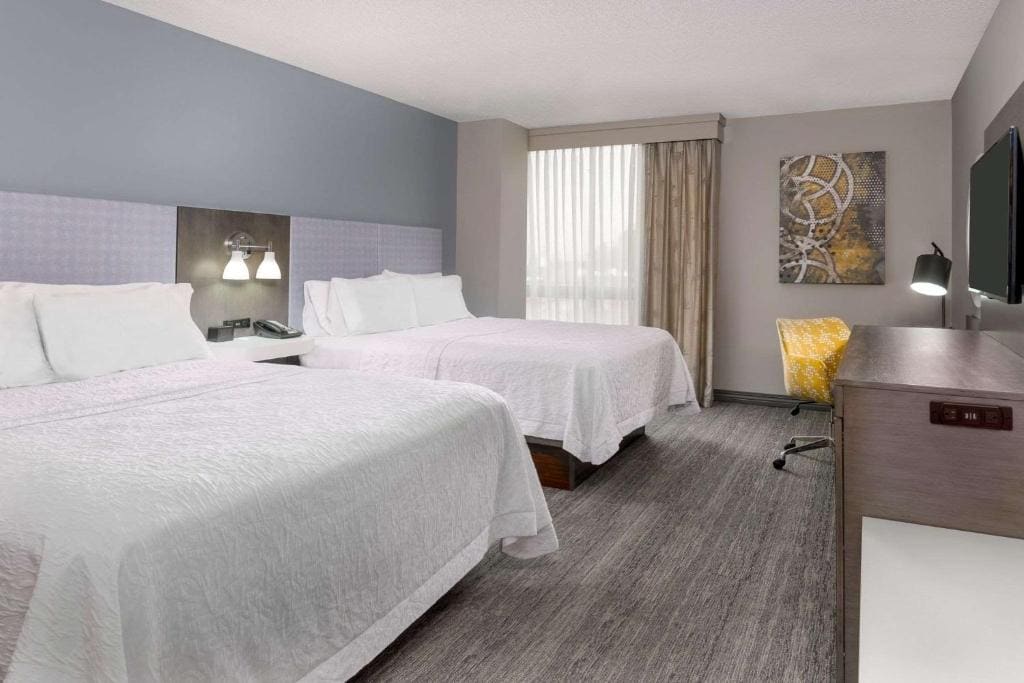 Hampton Inn & Suites Country Club Plaza - View 2