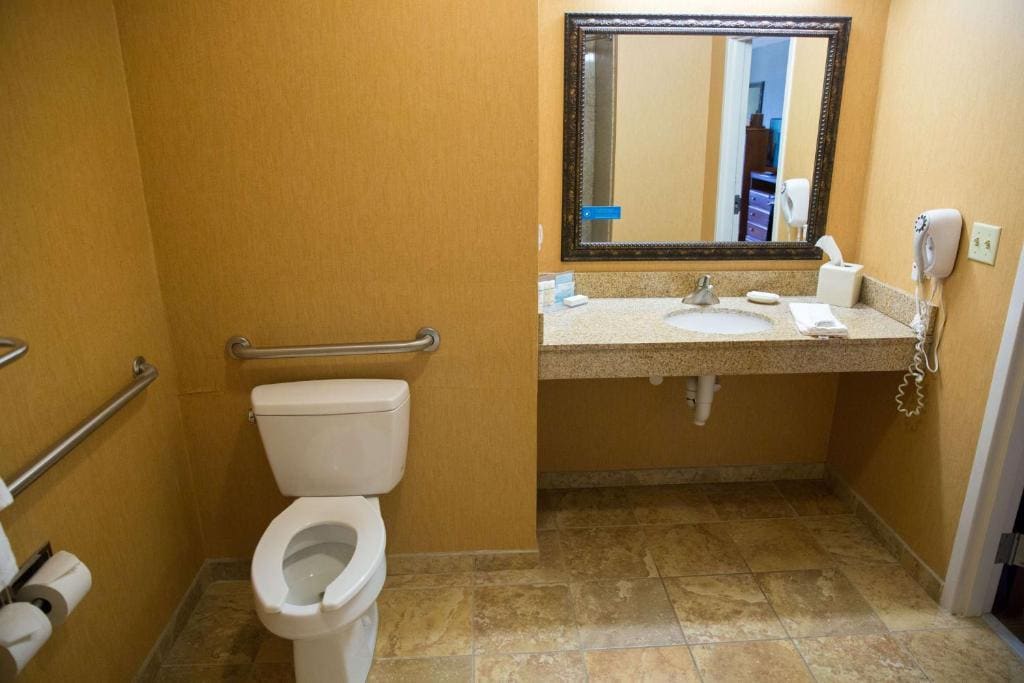Hampton Inn & Suites Grenada - View 5