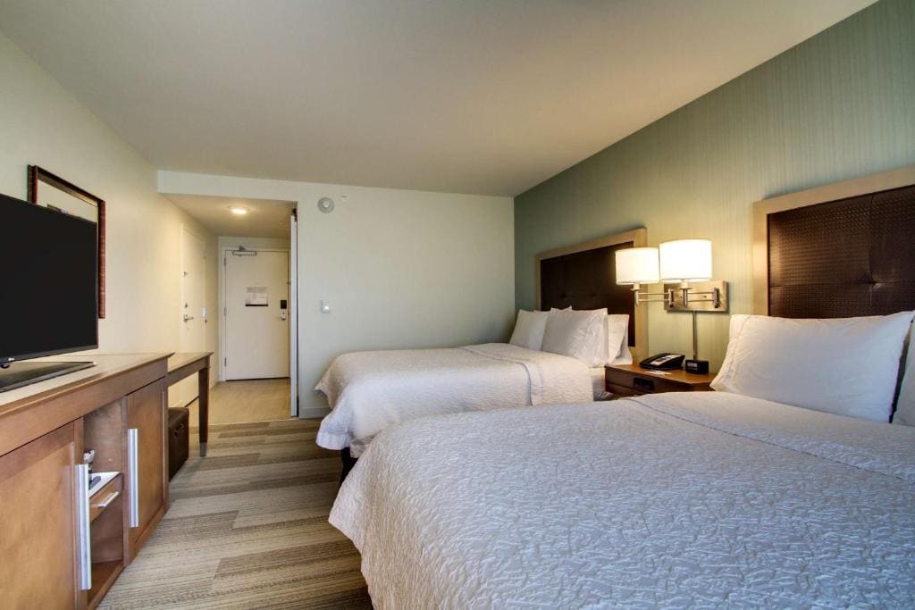 Hampton Inn & Suites Milwaukee West - View 7