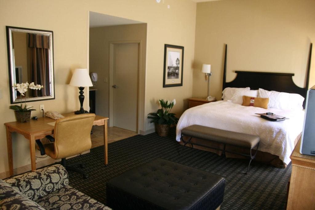 Hampton Inn & Suites Mobile Providence Park/Airport - View 2