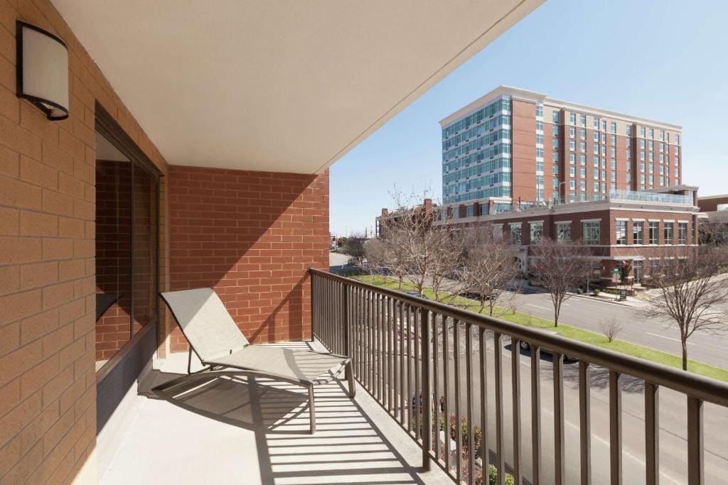 Hampton Inn & Suites Nashville-Downtown - View 4