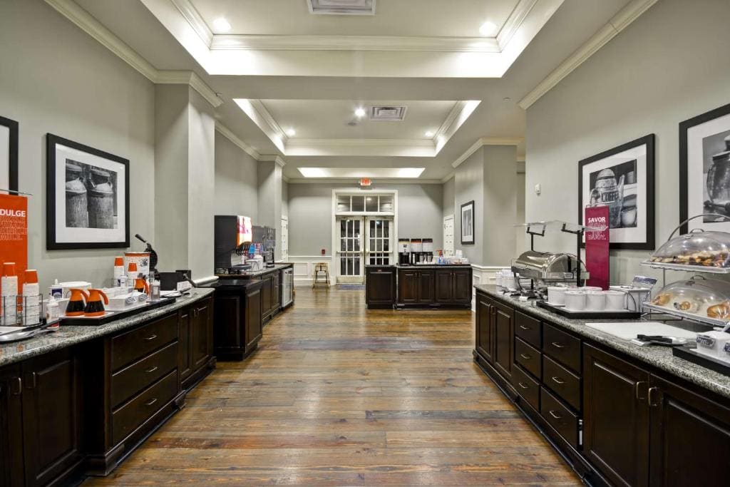 Hampton Inn & Suites Savannah Historic District - View 6