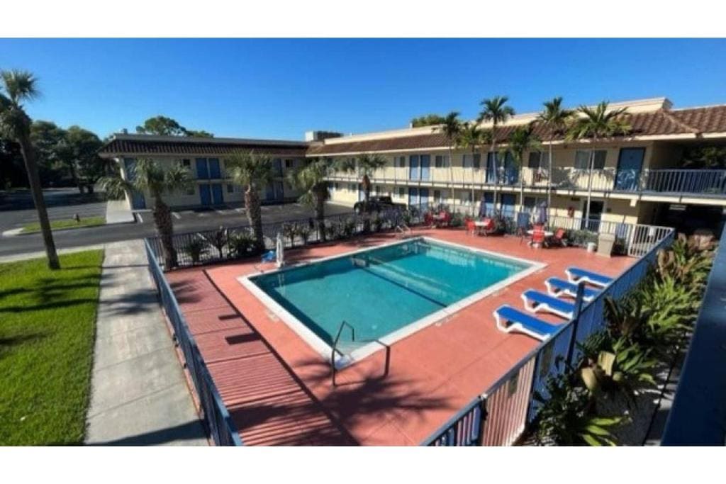 Motel 6 McAlester OK - South - View 3