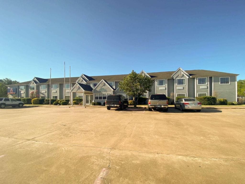 Motel 6 McAlester OK - South - View 5
