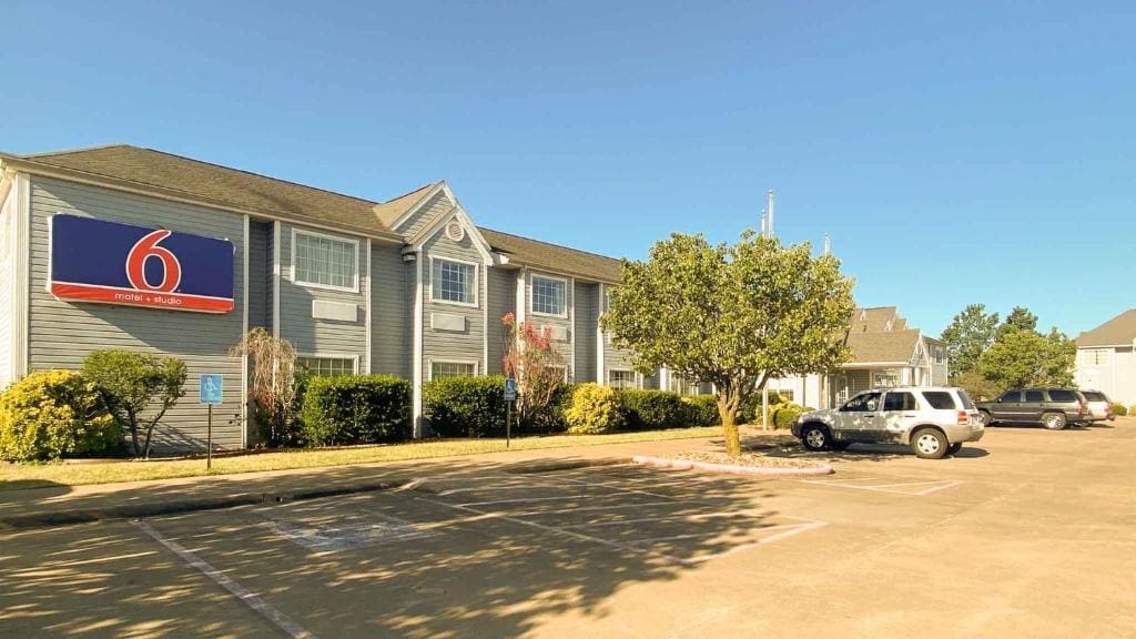 Motel 6 McAlester OK - South - Main view